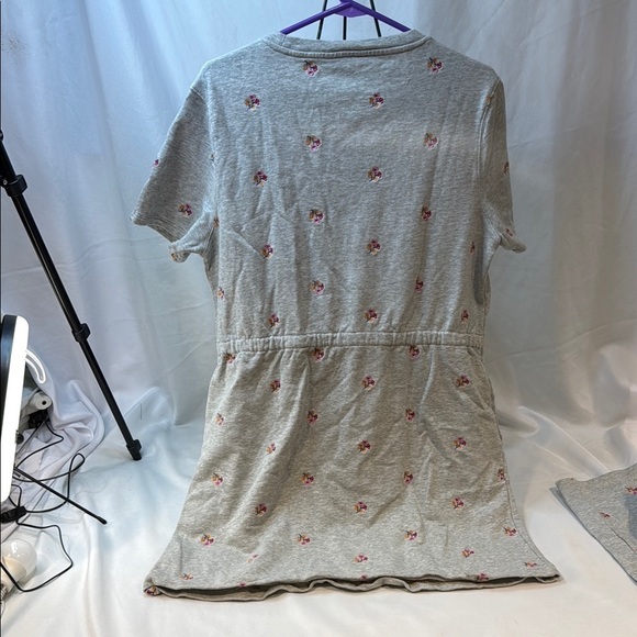 Draper James Gray Sweatshirt Dress, Pink Floral Embroidery, Size Large, Preowned - Picture 9 of 9